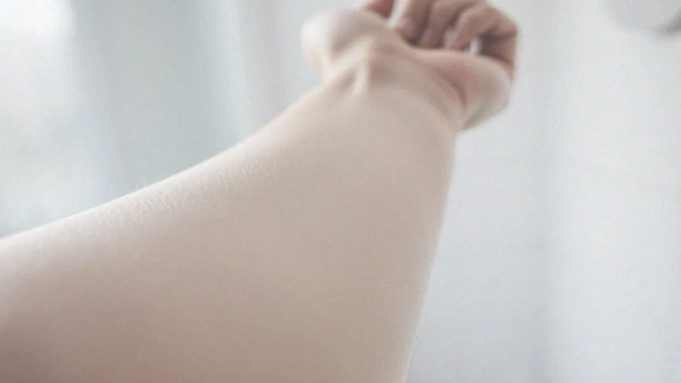 Czy po goleniu włosy odrastają mocniejsze? Fakty i mity wyjaśnione