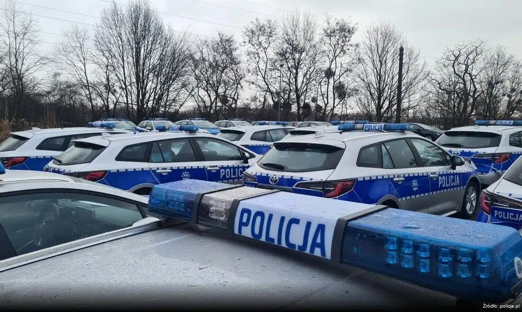 Nowy radiowóz w służbie policji w Suszu