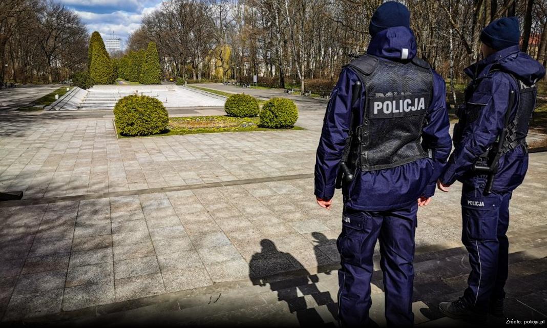 Policja Iława zabezpiecza bezpieczeństwo w okresie Wszystkich Świętych